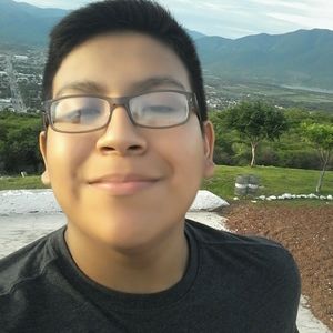 Meet your Posher, Cesar